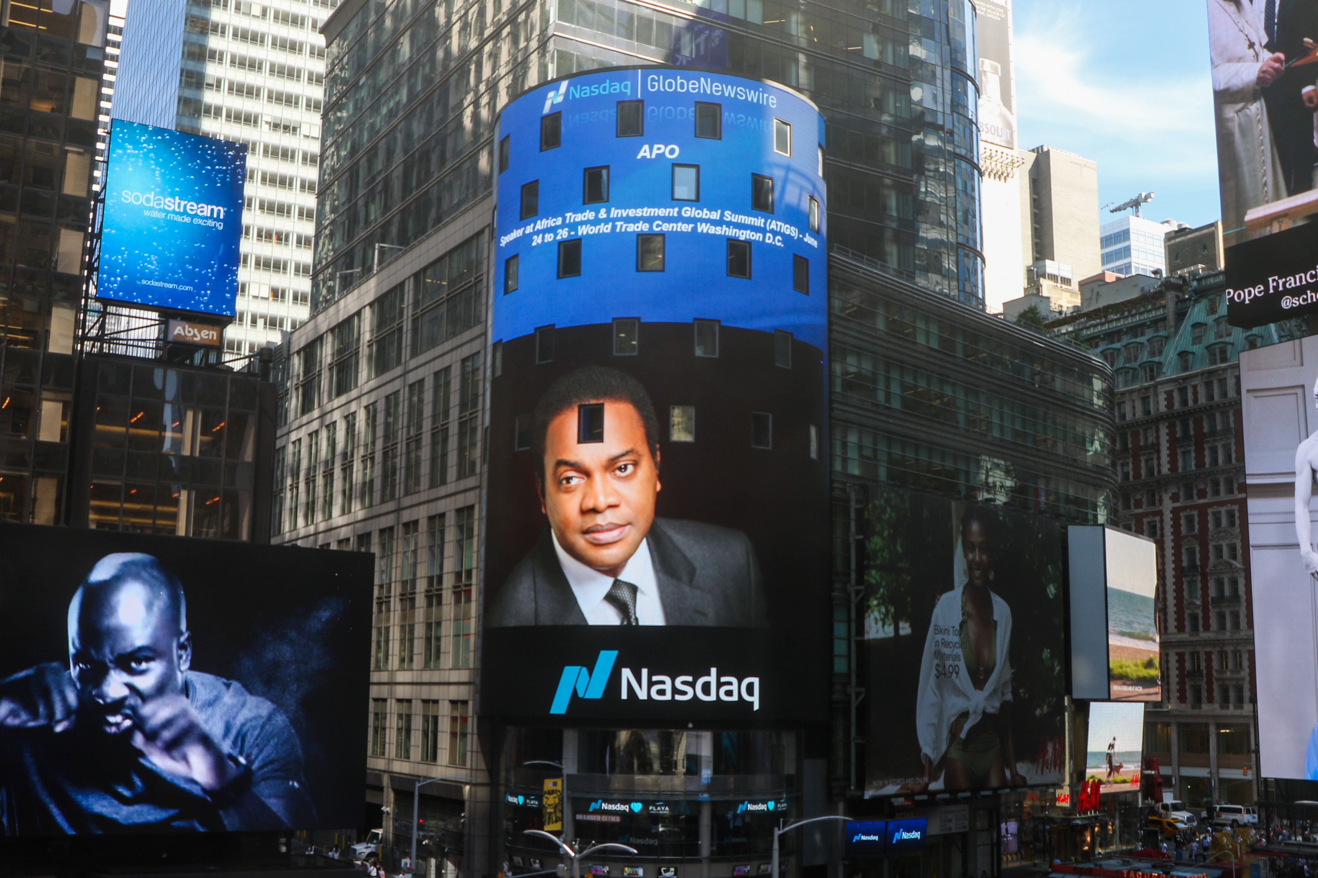 Photo: Donald Duke featured on Nasdaq Towers after speech at ATIGS