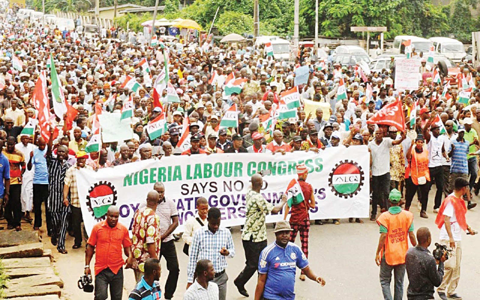 Nigeria Labour Unions may go on strike on Tuesday over minimum wage
