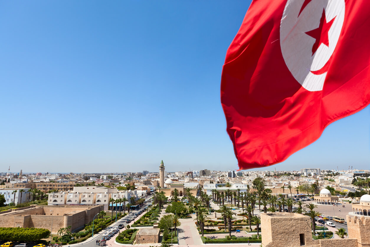 Tunisia: AfDB approves $27 million, €10 million loans for Kairouan solar plant