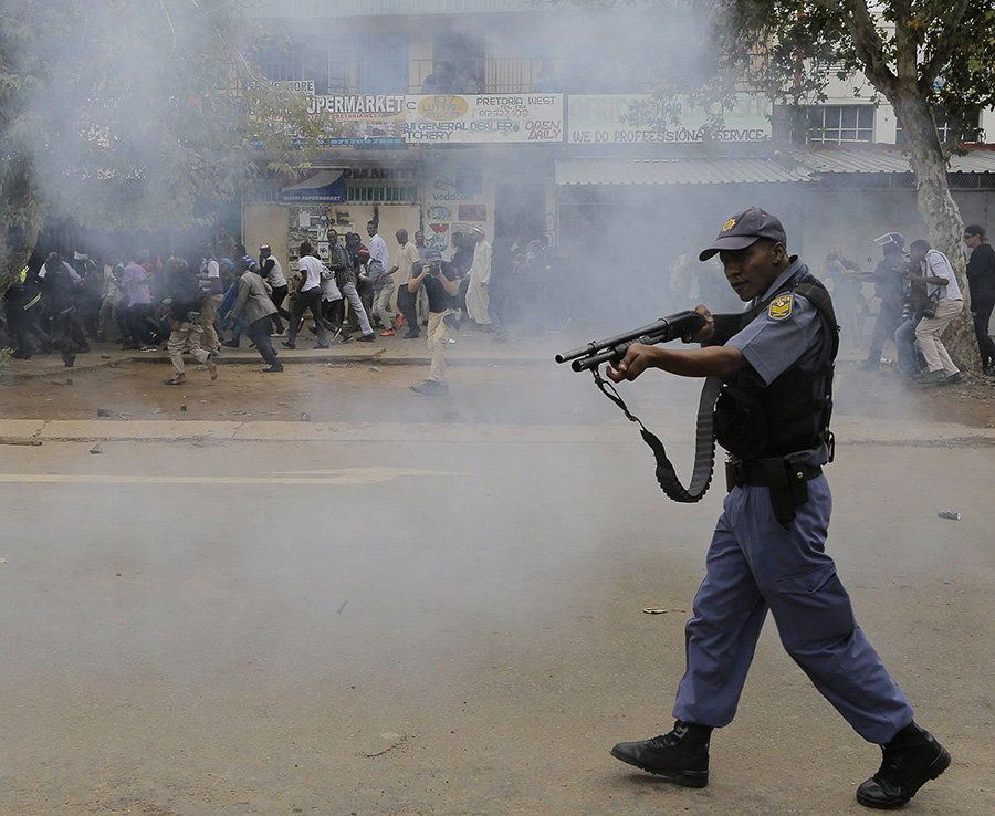 Kenya scraps bread tax after protesters tear-gassed